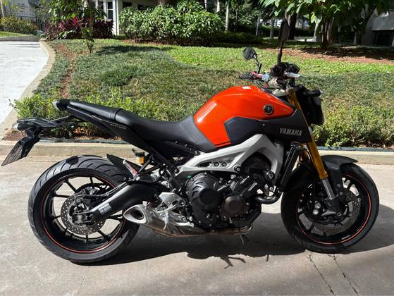 YAMAHA MT-09 YAMAHA MT-09